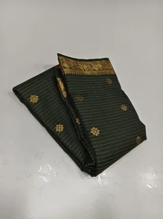 unique-collection-02700-d