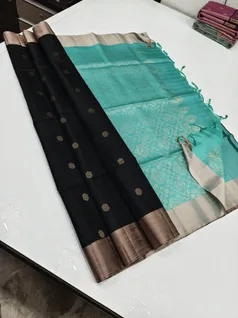 unique-collection-02713-a