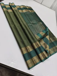 unique-collection-02919-d