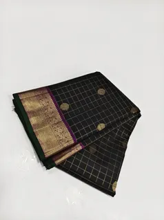 exclusive-bridal-sarees-collection-02926-d