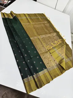 unique-collection-02977-e