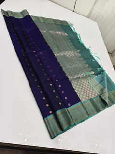 unique-collection-03163-j