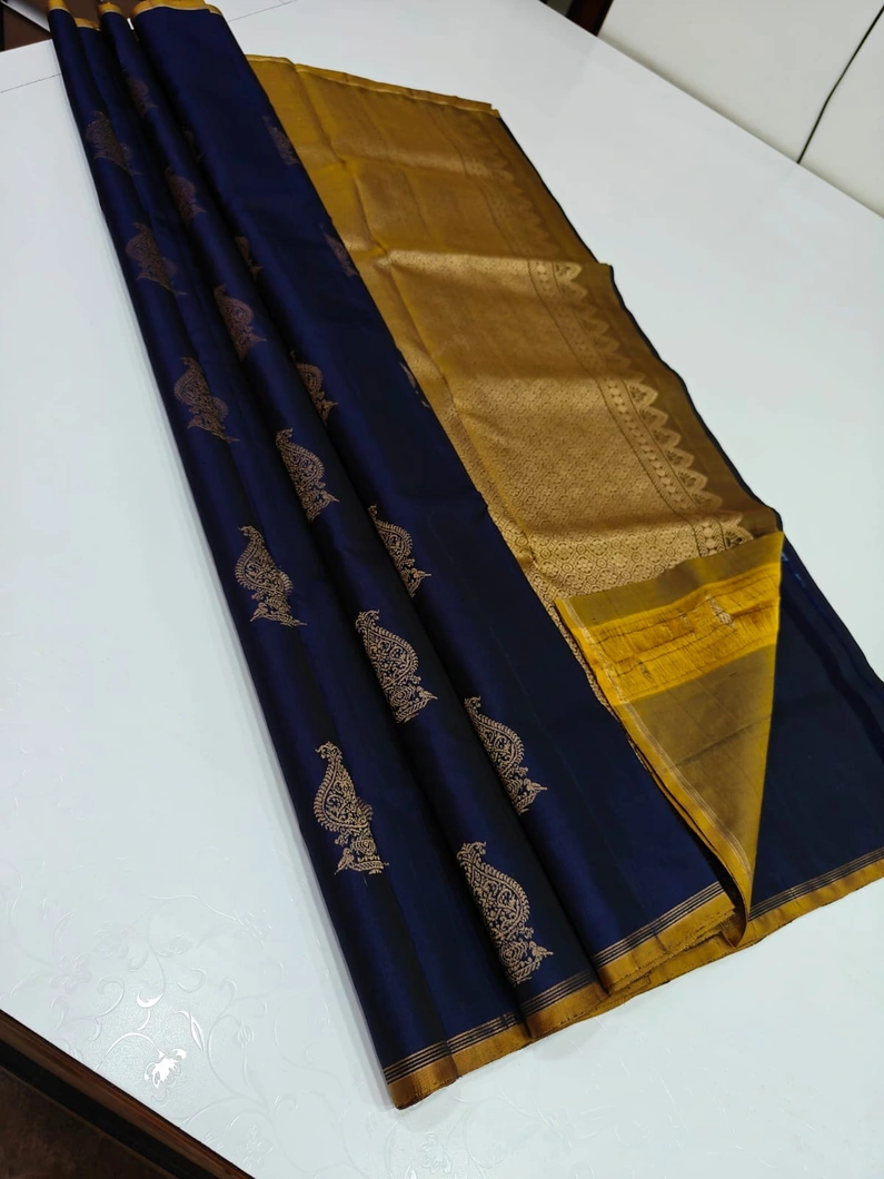 unique-collection-03216-a