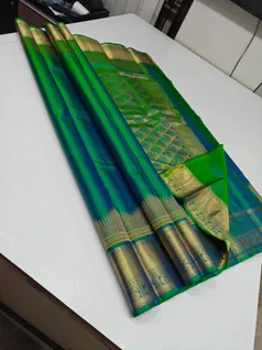 unique-collection-03444-b
