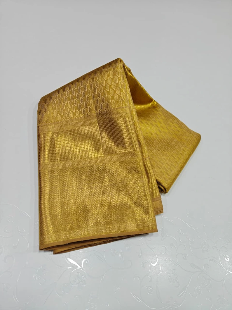 exclusive-bridal-sarees-collection-03547-a