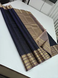 unique-collection-03648-c