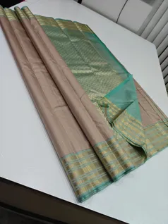 unique-collection-03648-e