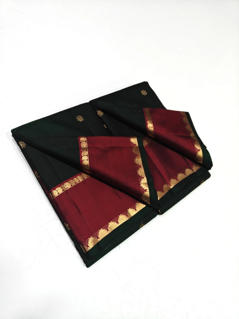 unique-collection-03688-a