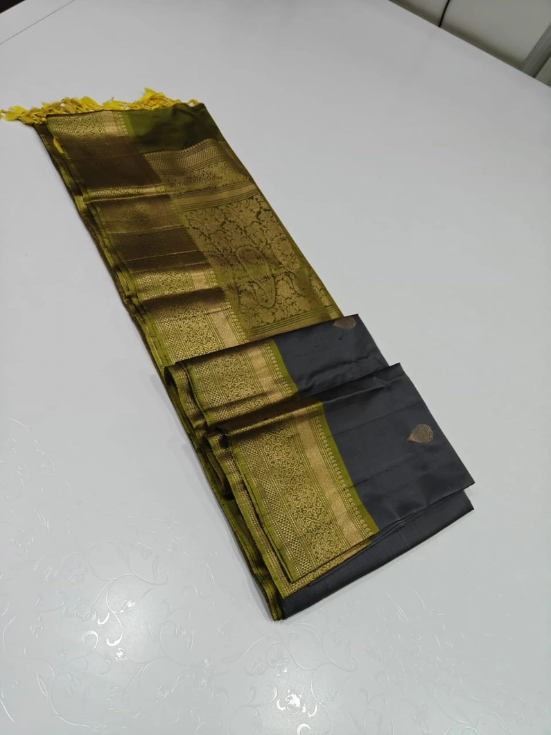 trendy-collection-03724-a