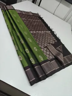 unique-collection-03737-j