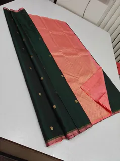 unique-collection-03751-e