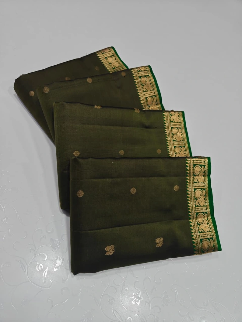 trendy-collection-03772-a