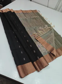 unique-collection-03831-e