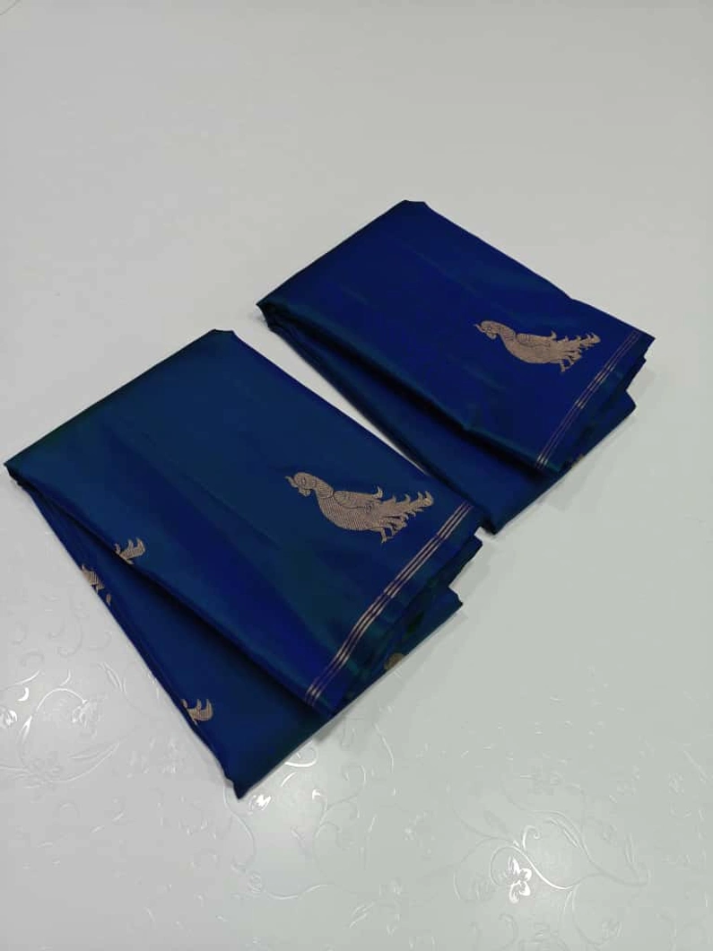 unique-collection-03856-a