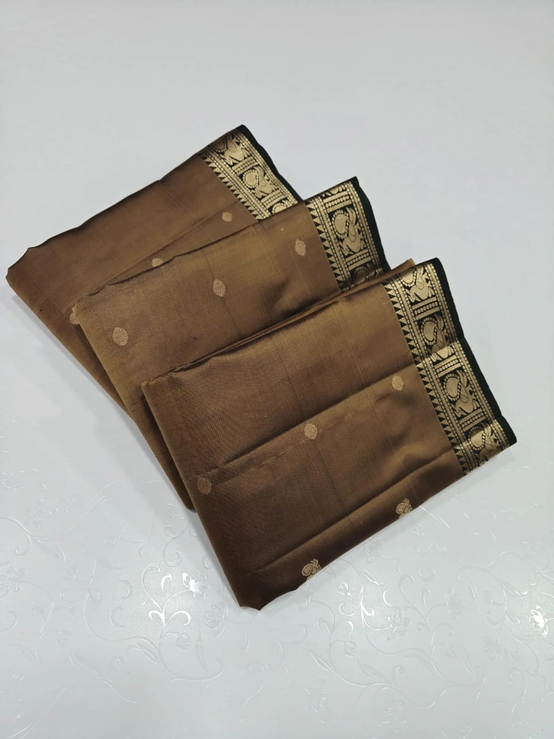 trendy-collection-03868-a