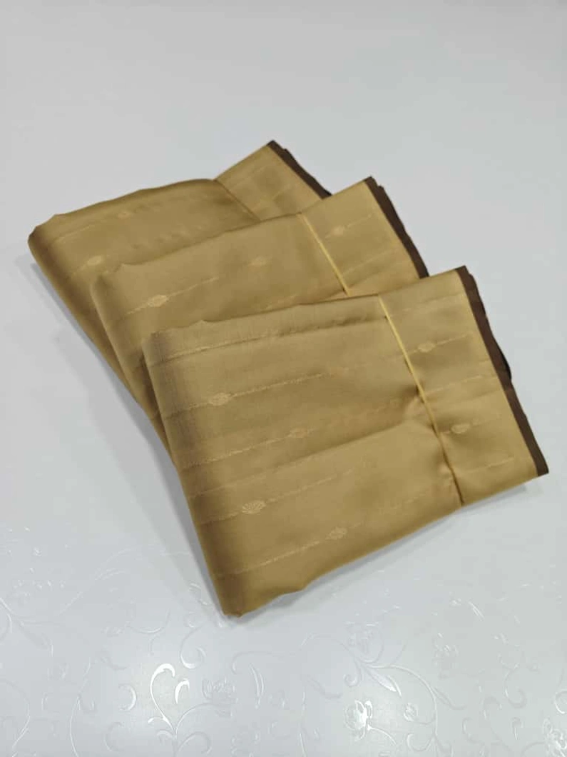 unique-collection-03907-a