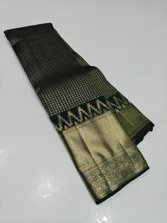 exclusive-bridal-saree-04382-b