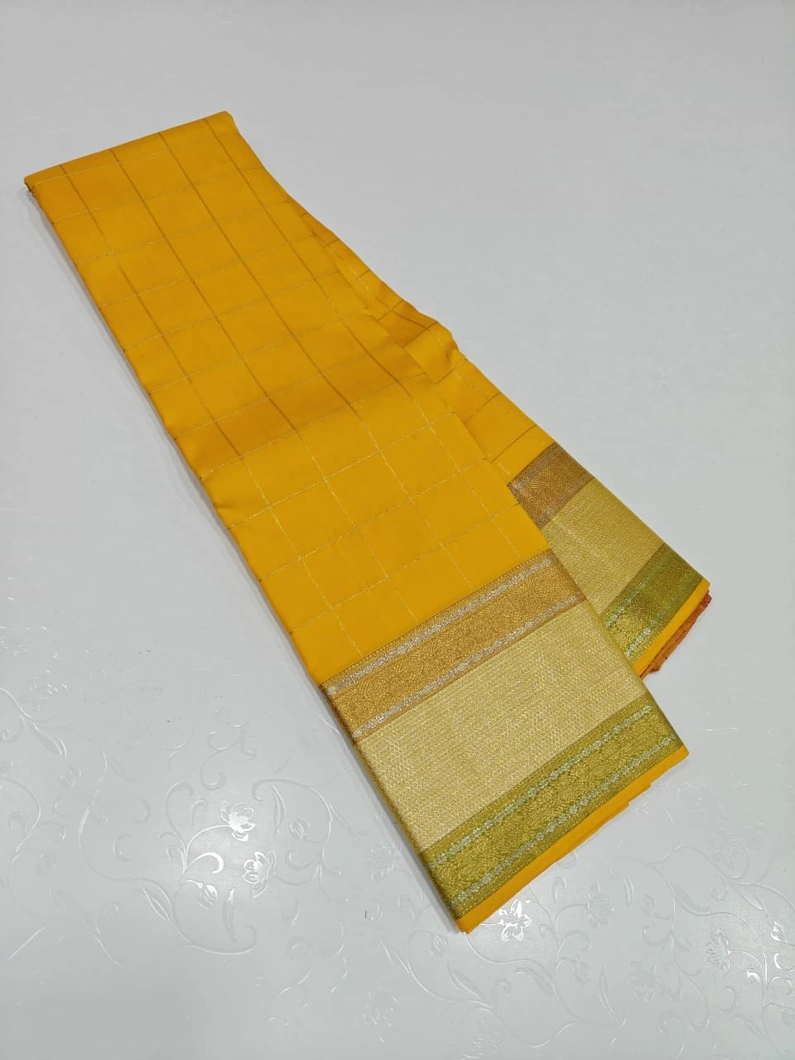 traditional-exclusive-bridal-saree-04573-a