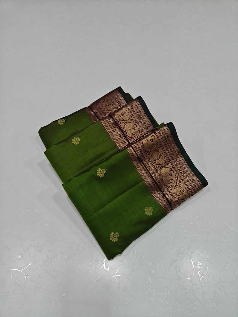 unique-collection-04590-a