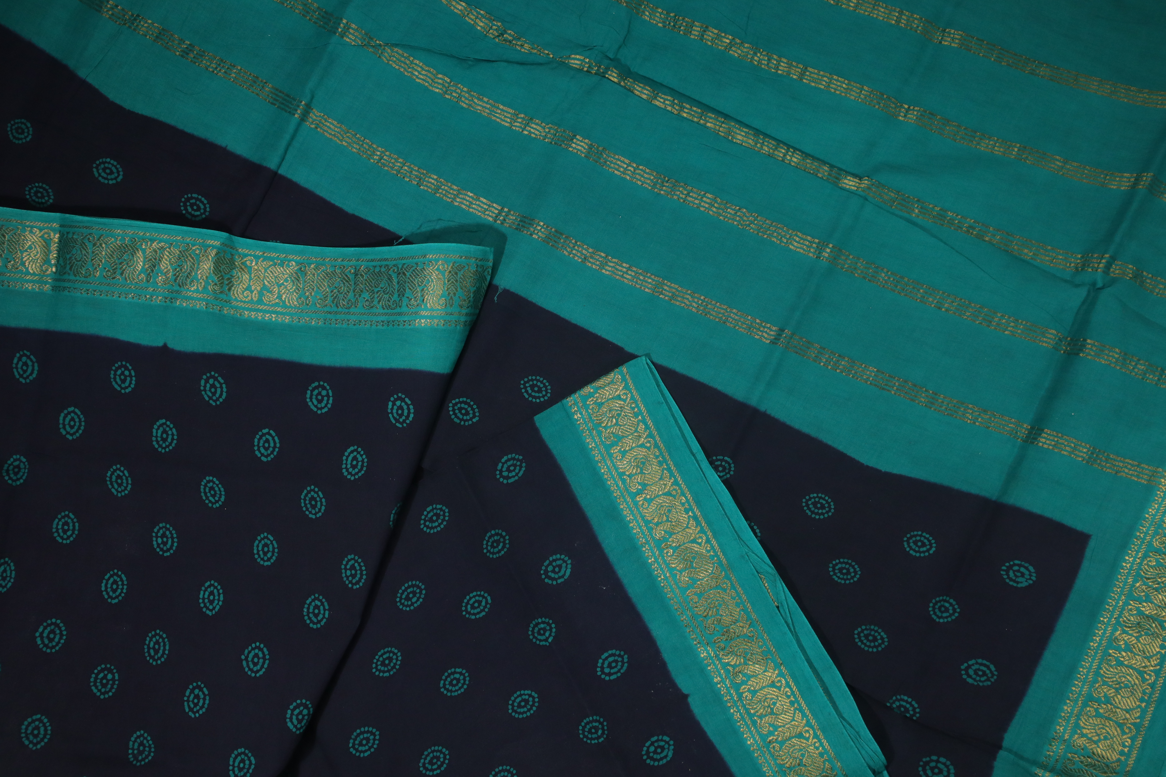 madurai-sungudi-saree-ss005710-b