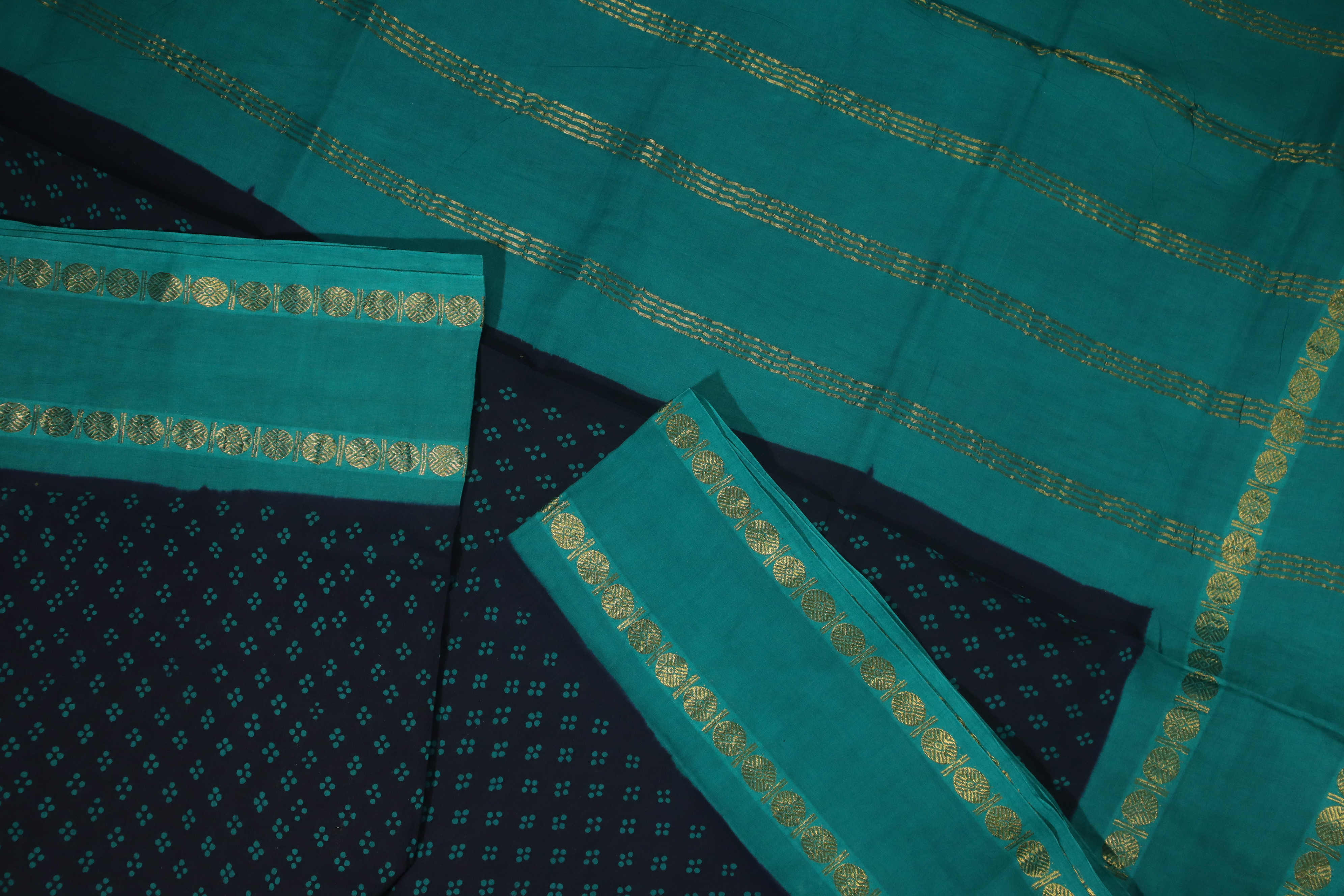 madurai-sungudi-saree-ss005640-b