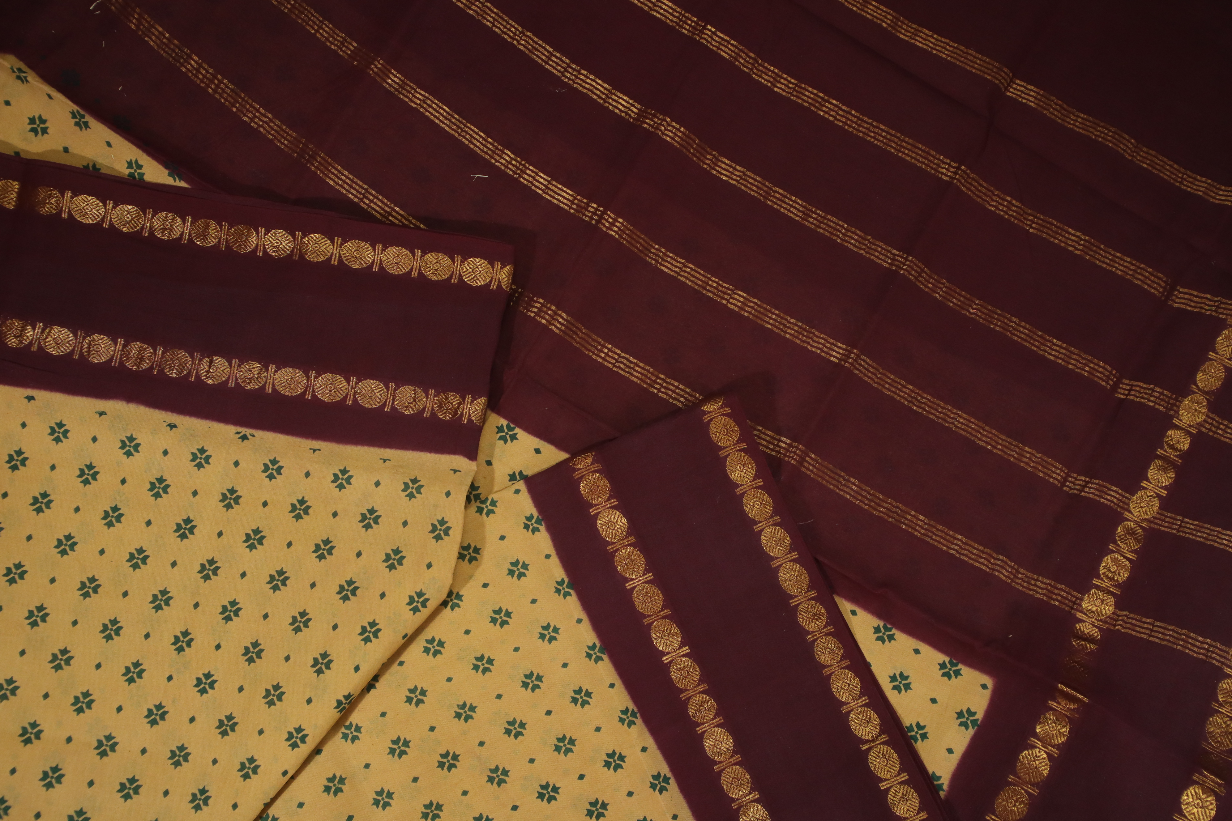 madurai-sungudi-saree-ss005664-b