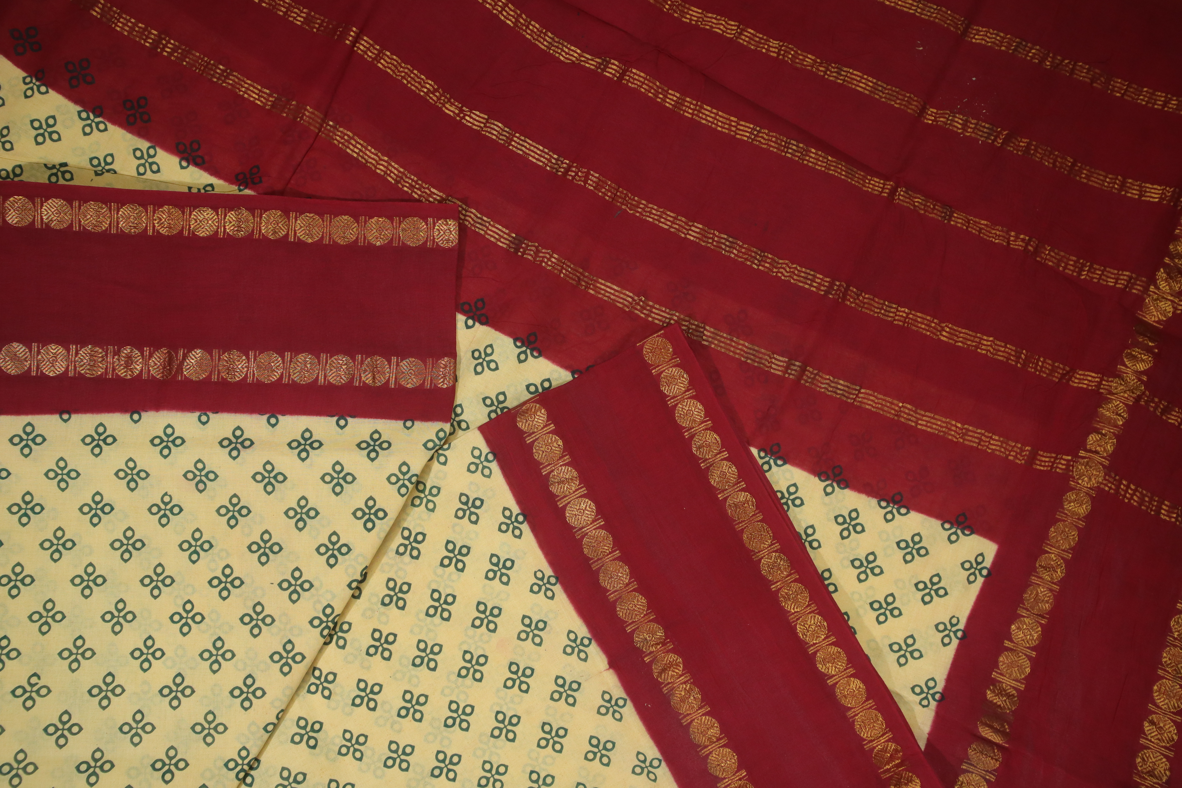 madurai-sungudi-saree-ss005659-b