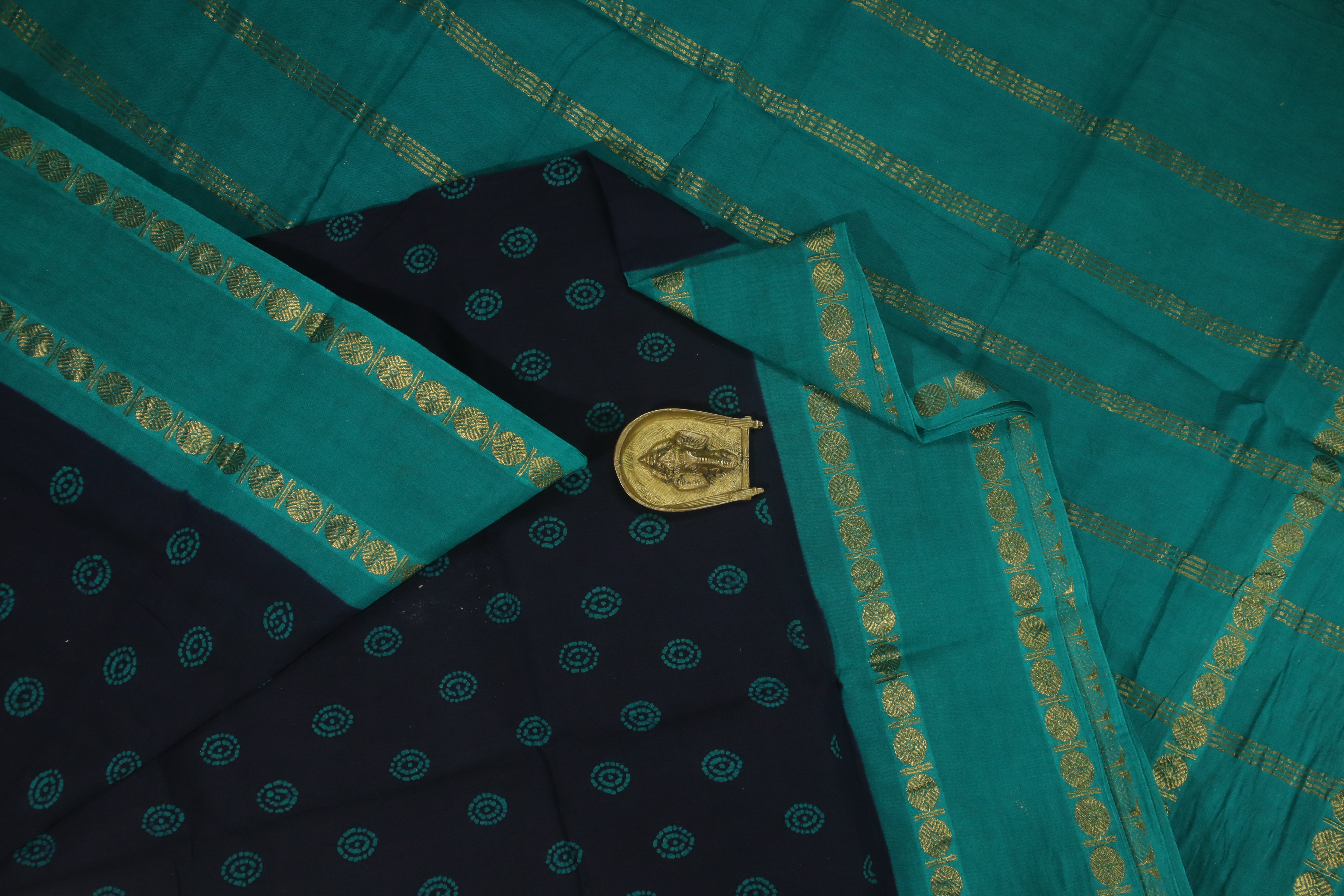 madurai-sungudi-saree-ss005637-a