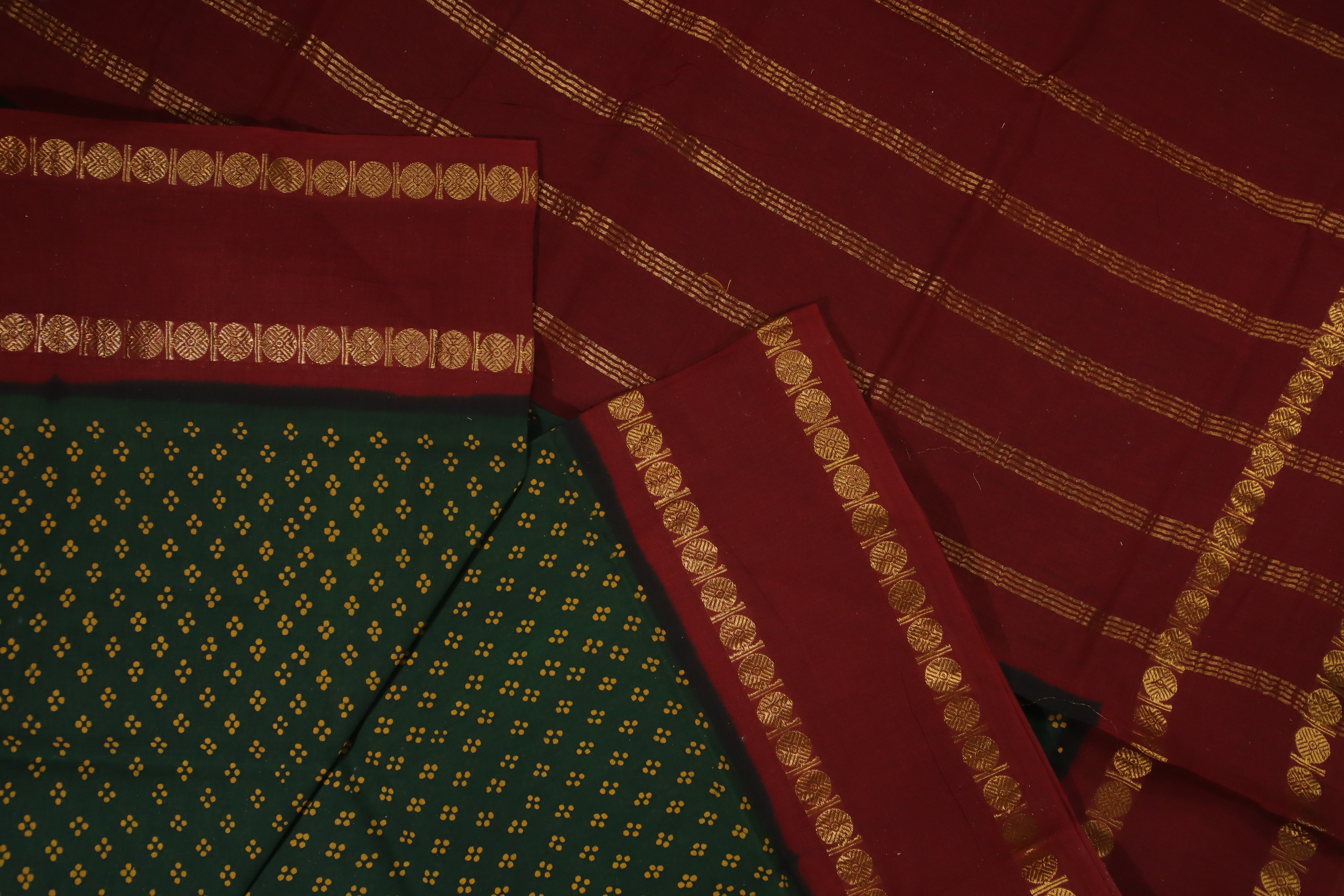 madurai-sungudi-saree-ss005647-b