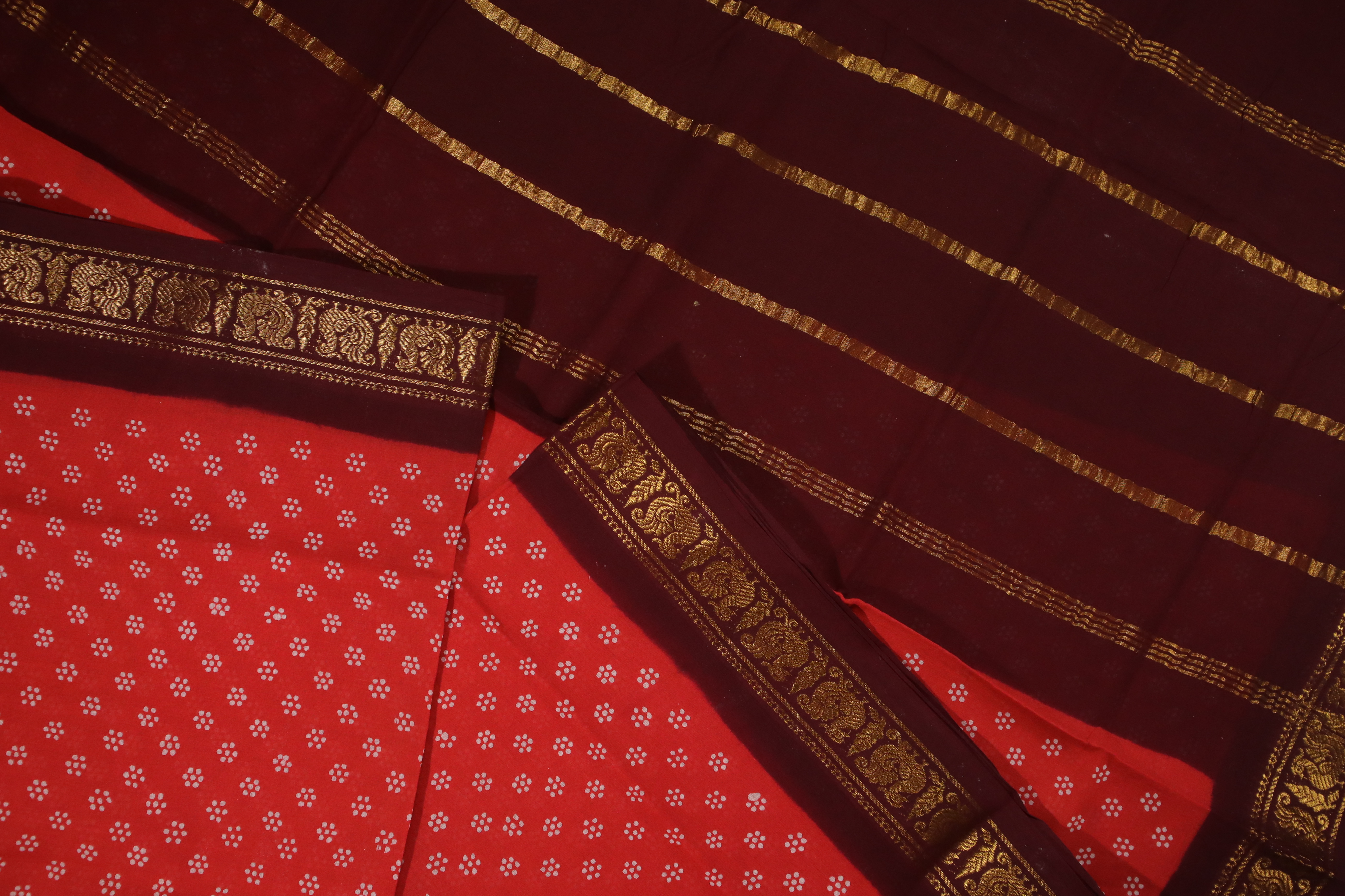 madurai-sungudi-saree-ss005681-b