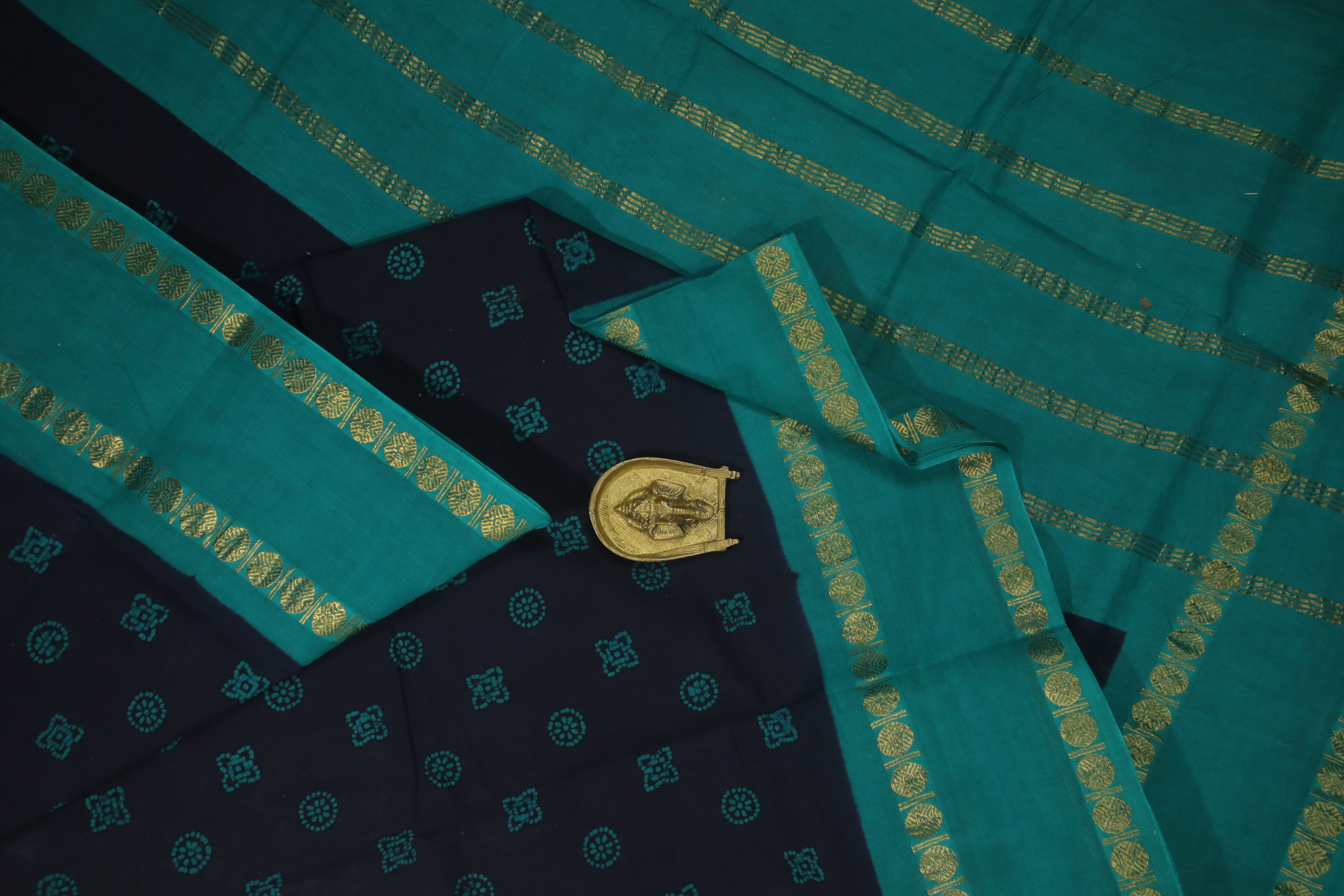 madurai-sungudi-saree-ss005656-a