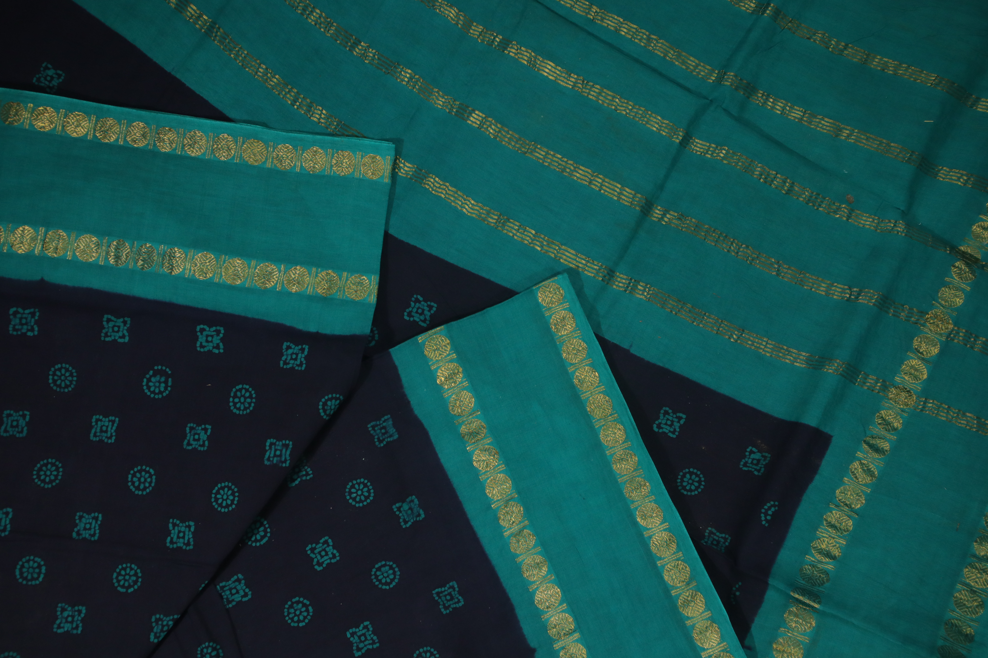 madurai-sungudi-saree-ss005656-b