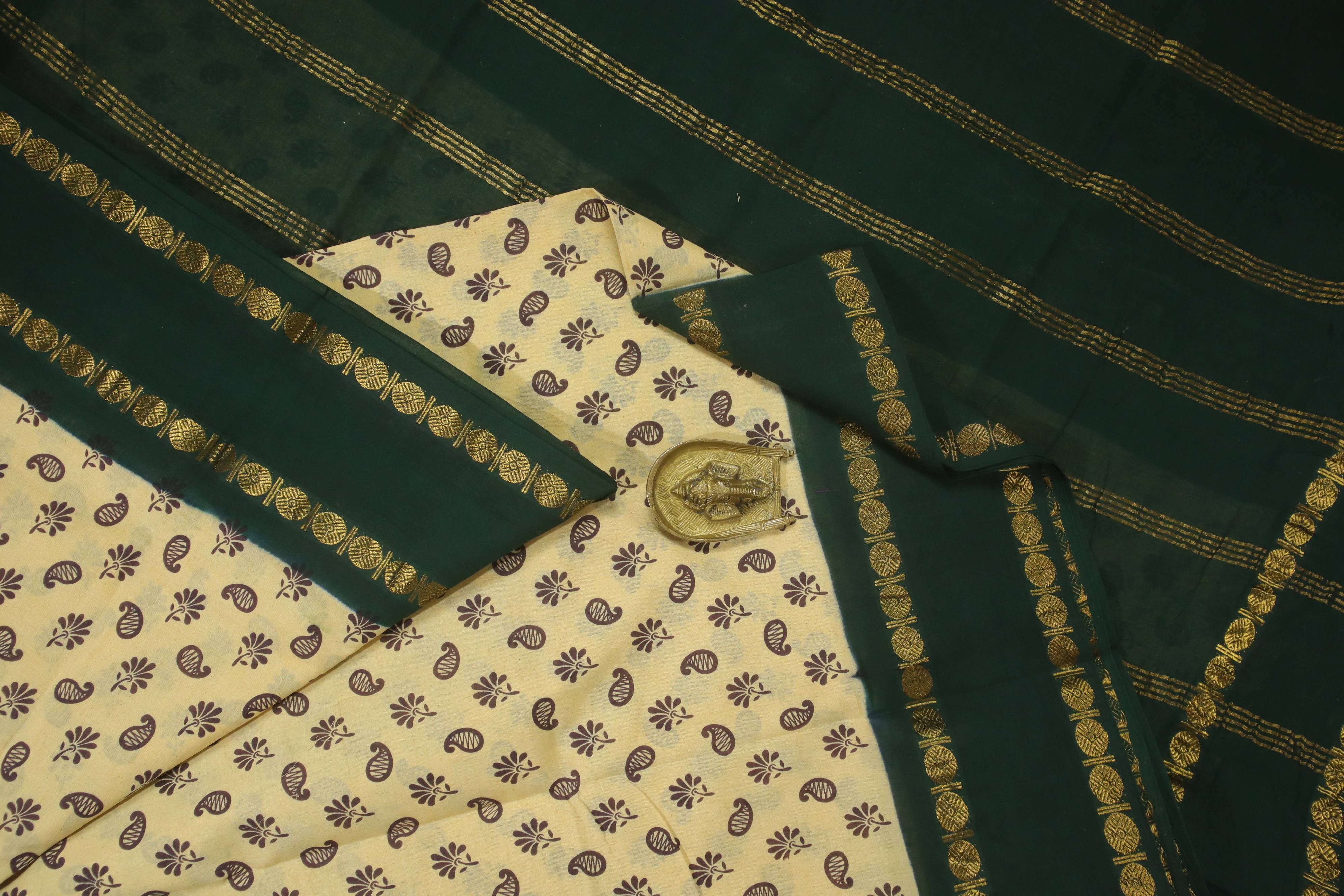 madurai-sungudi-saree-ss005668-a