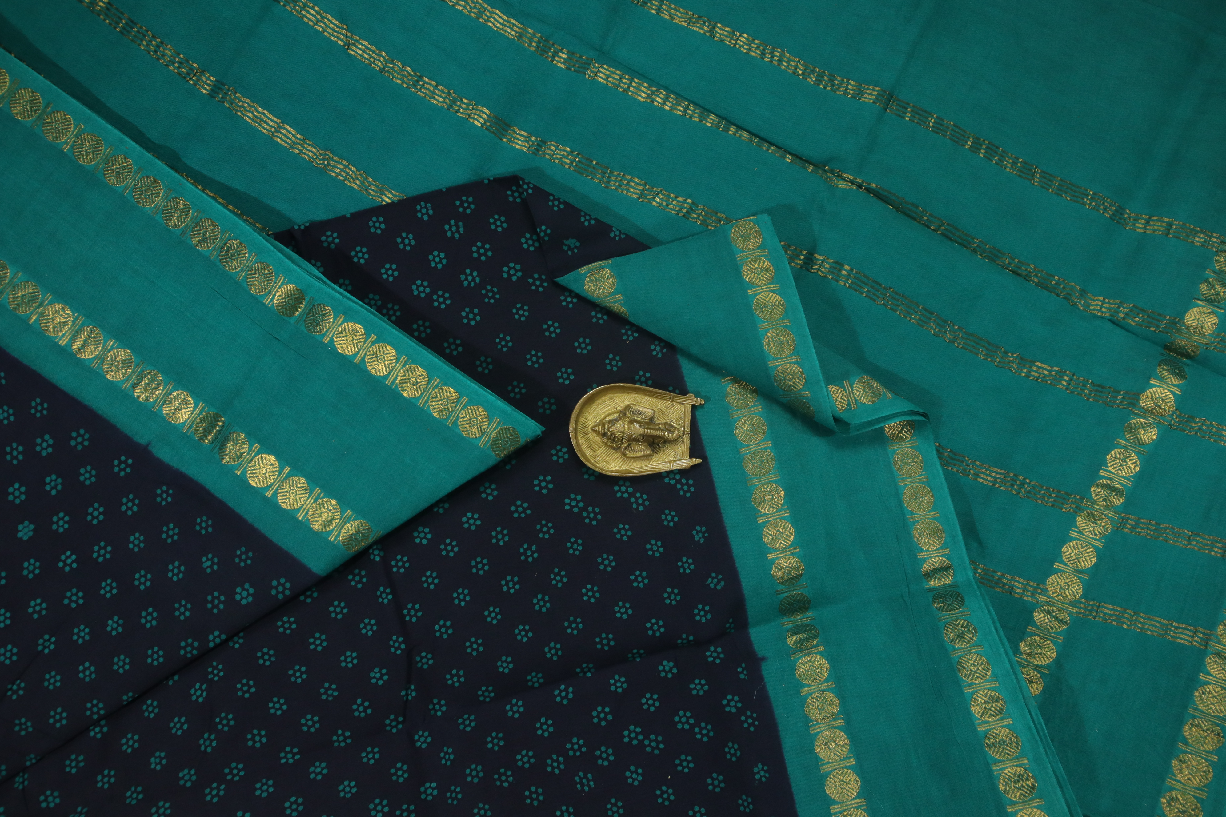 madurai-sungudi-saree-ss005641-a