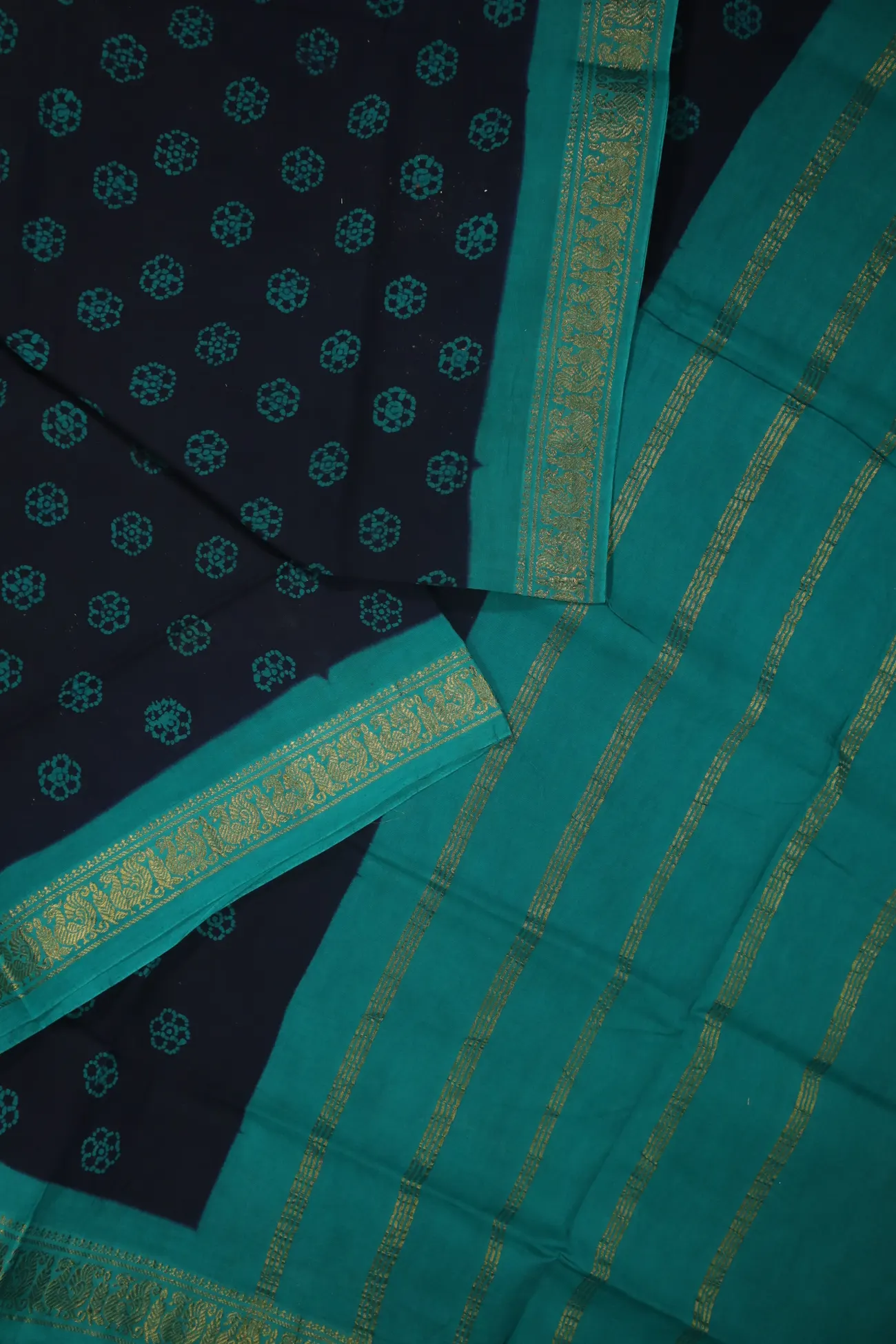 madurai-sungudi-saree-ss005677-b