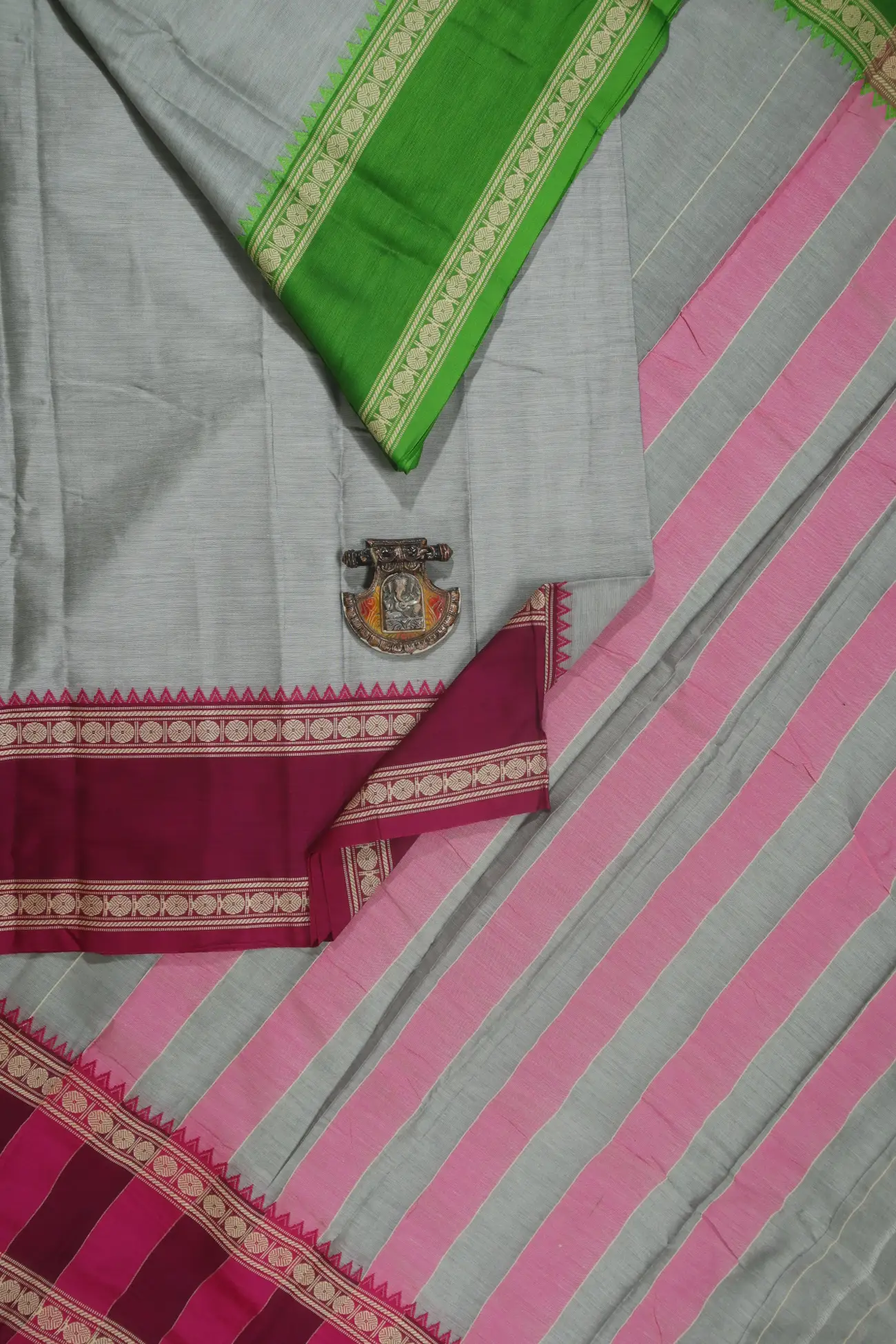 gray-temple-ruthratcham-high-quality-narayanpet-cotton-saree-pk002424-a