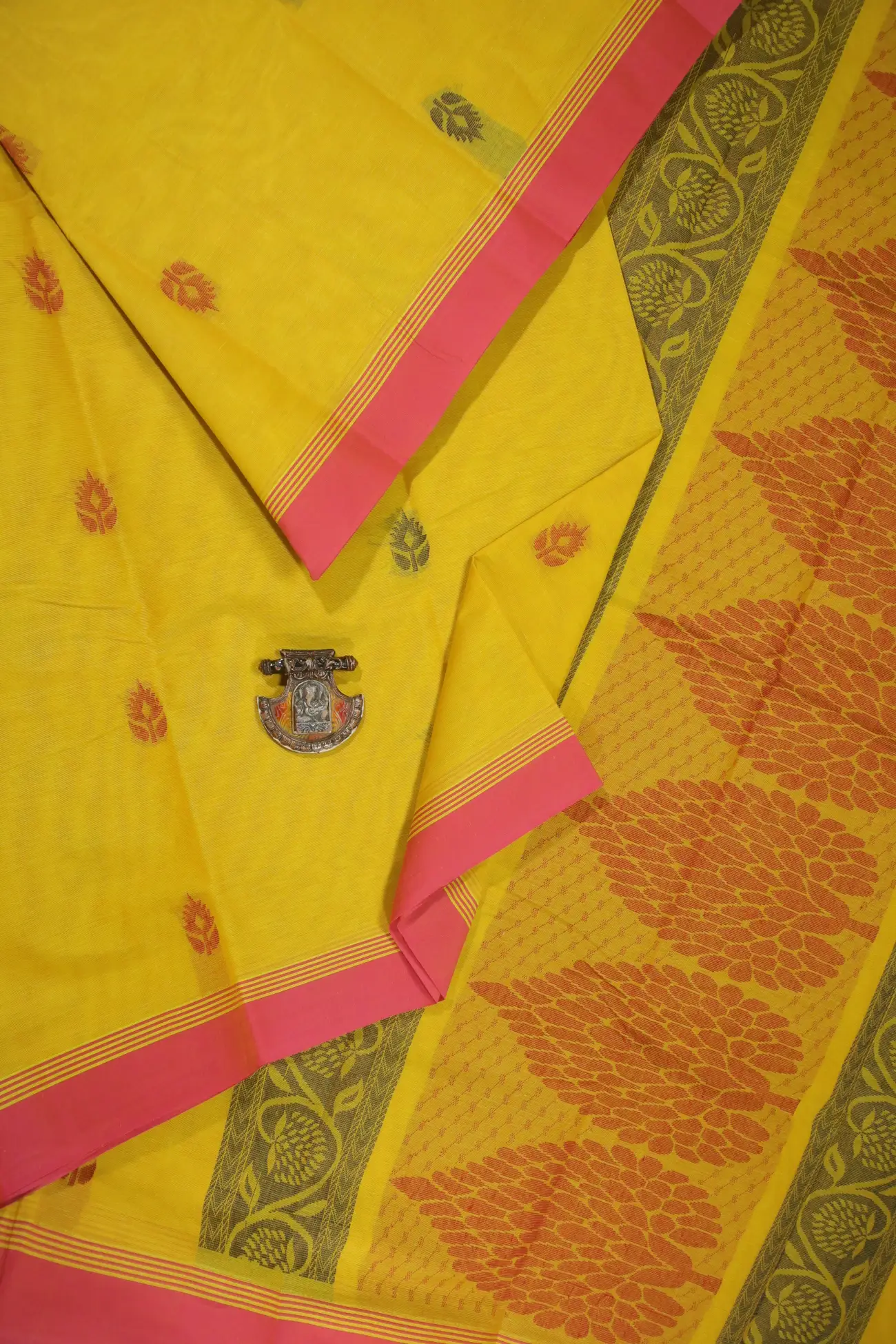 yellow-flowers-coimbatore-cotton-saree-cbe000238-a