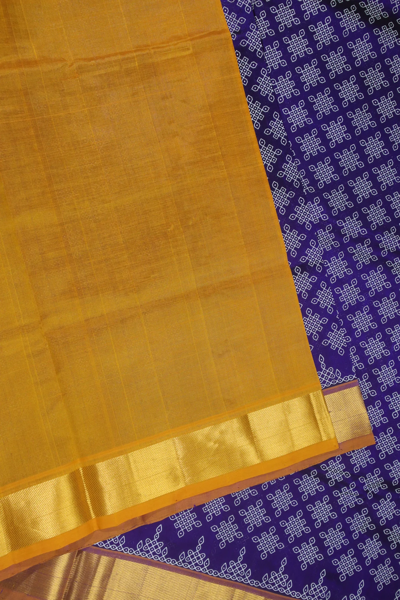 indigo-kolam-bavanji-border-kanchi-silk-cotton-saree-sc002739-e