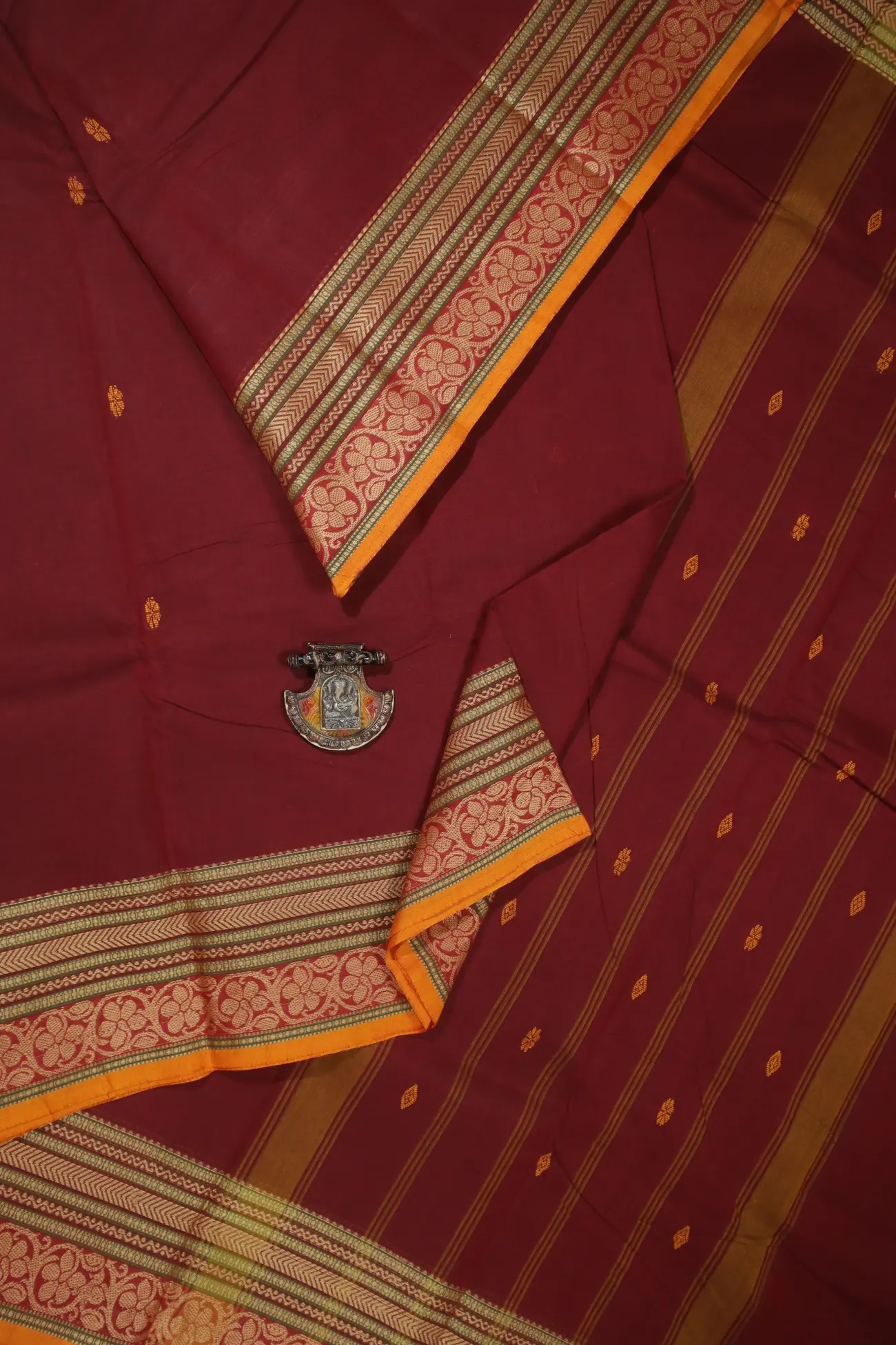 maroon-ruthratcham-veldhari-flower-grand-chettinad-saree-gc001542-a