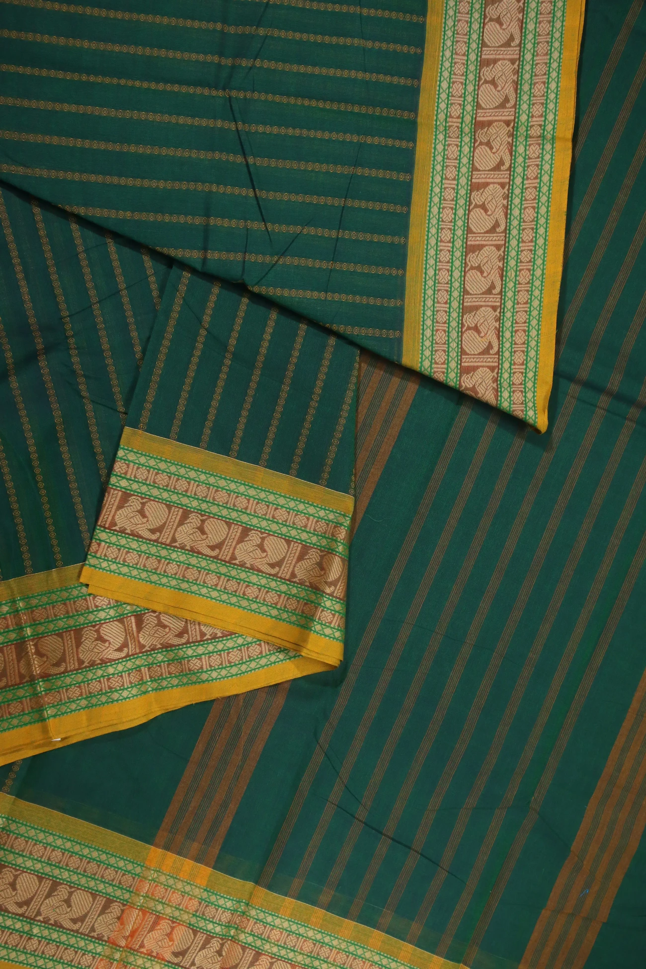 dark-green-vertical-stripes-grand-chettinad-saree-gc001534-b