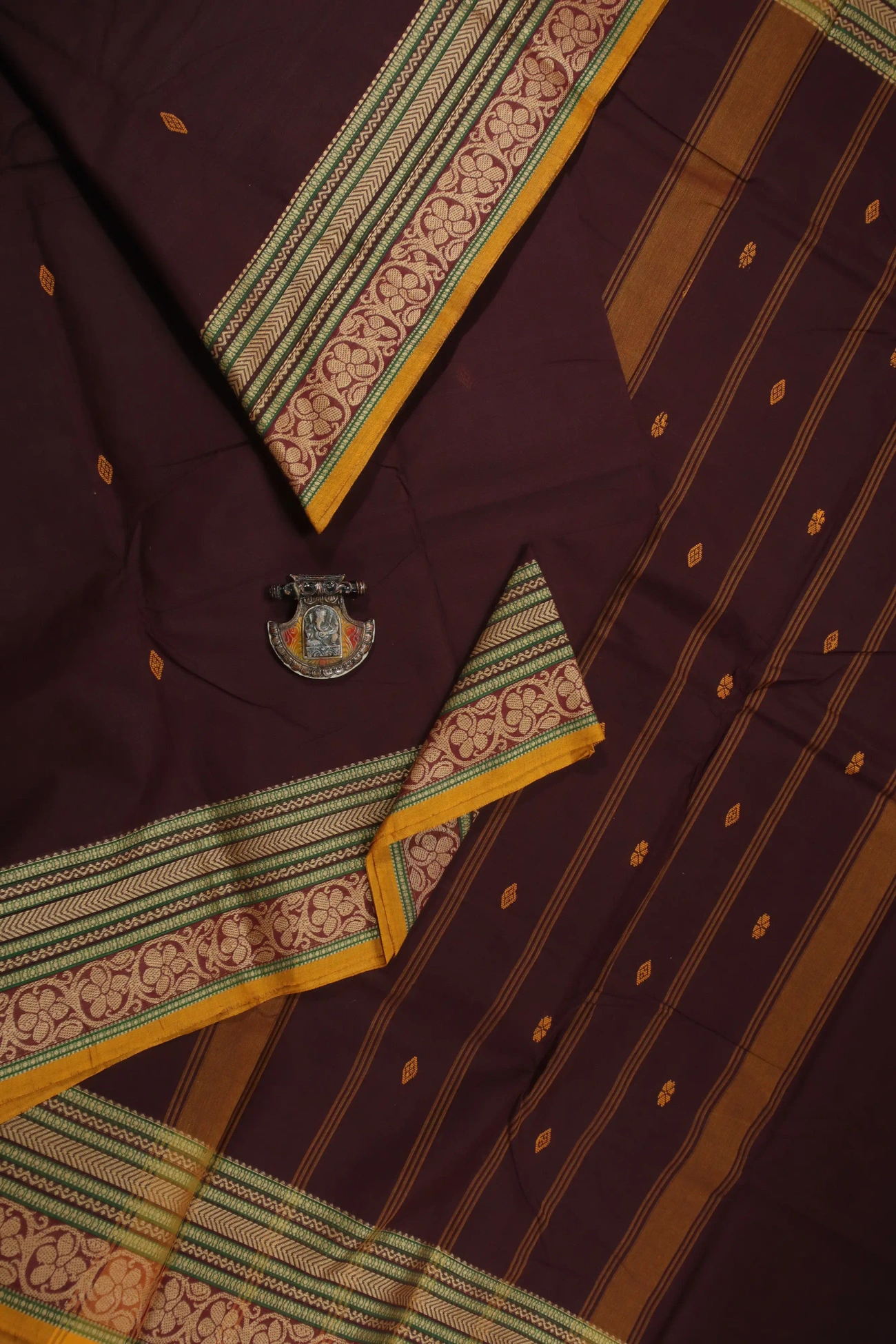 brown-flower-chettinad-saree-gc001544-a