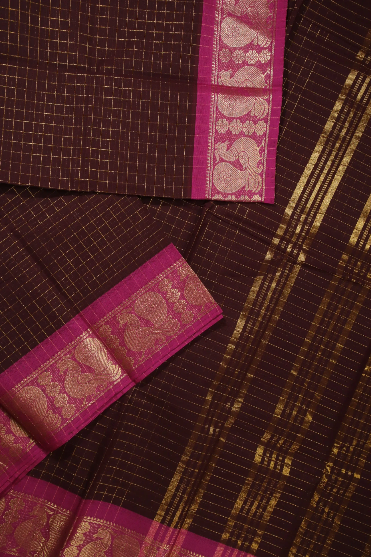 brown-peacock-madurai-sungudi-saree-ss005743-b