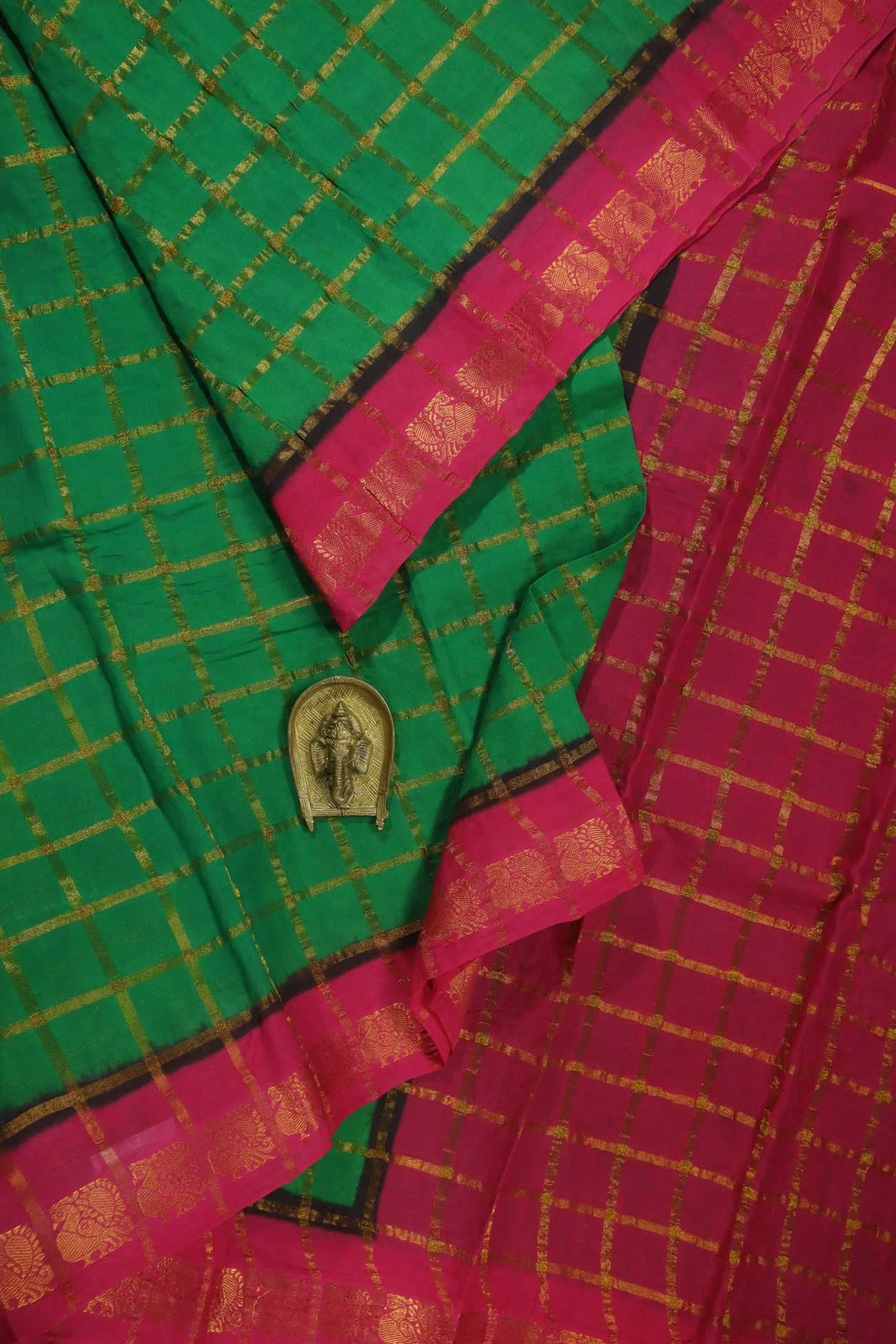 green-peacock-madurai-sungudi-saree-ss005718-a