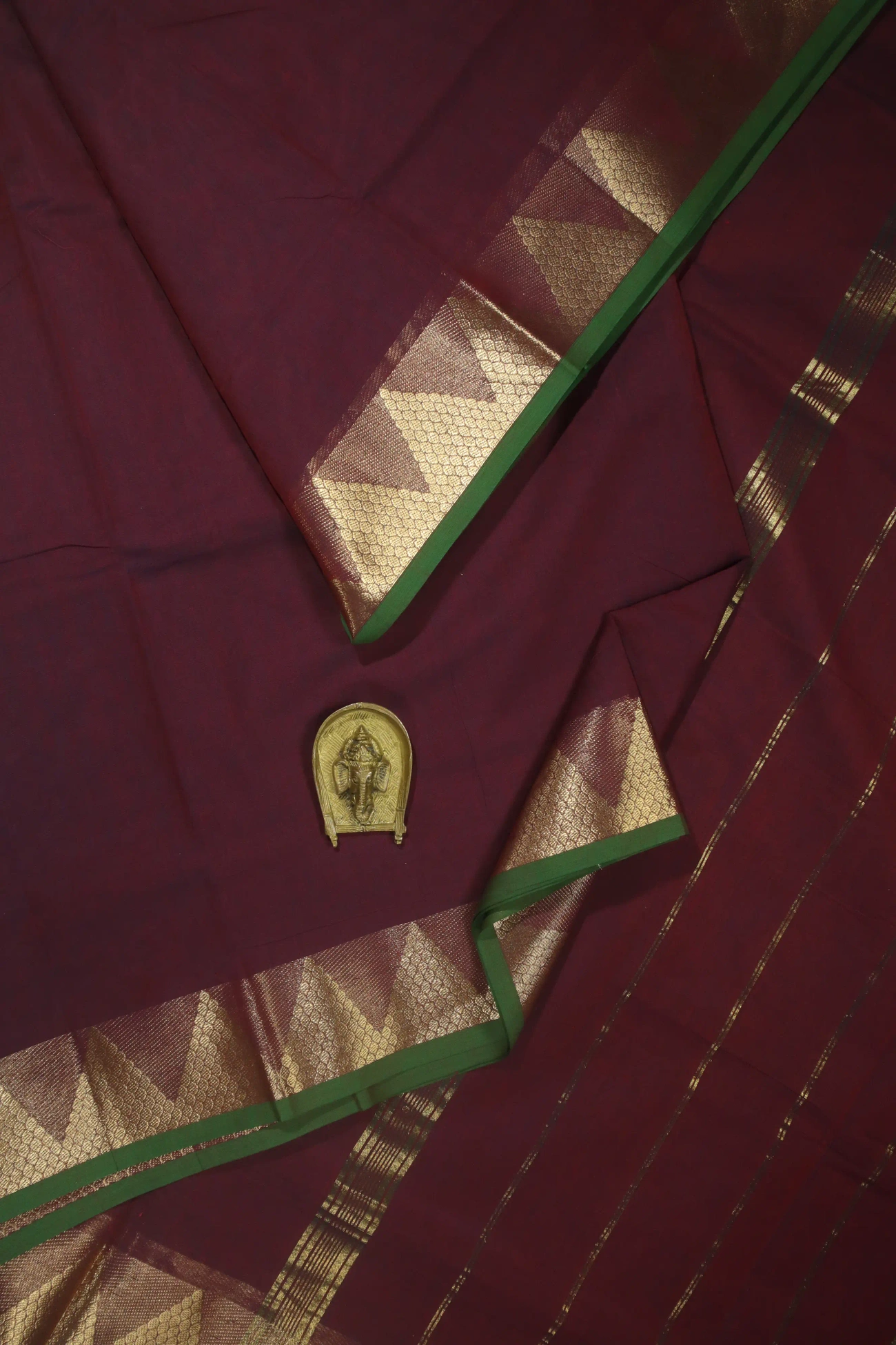 maroon-temple-chettinad-madisar-ny000818-a