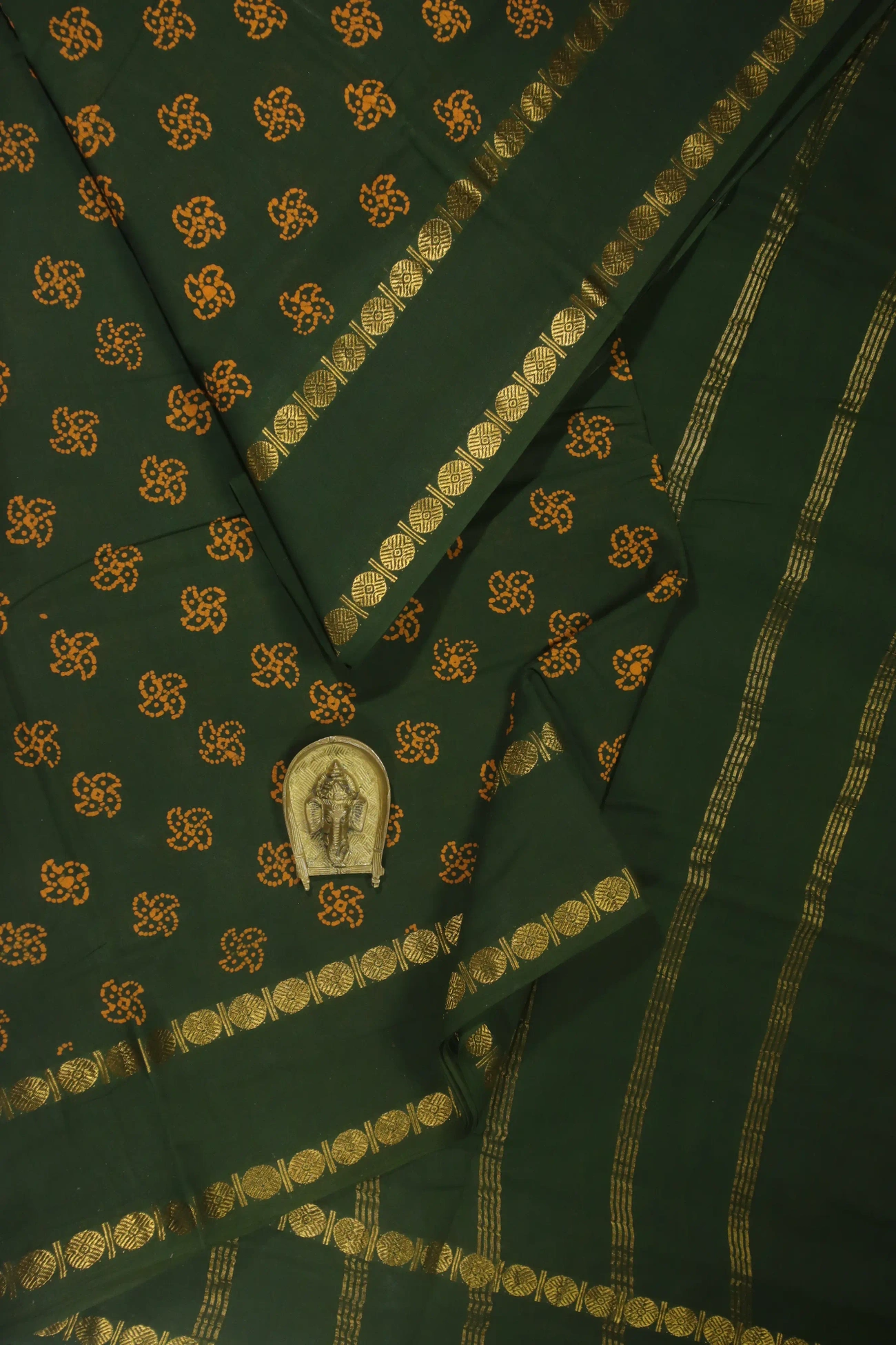 dark-green-rettai-pettu-ruthratcham-madisar-saree-ny000861-a