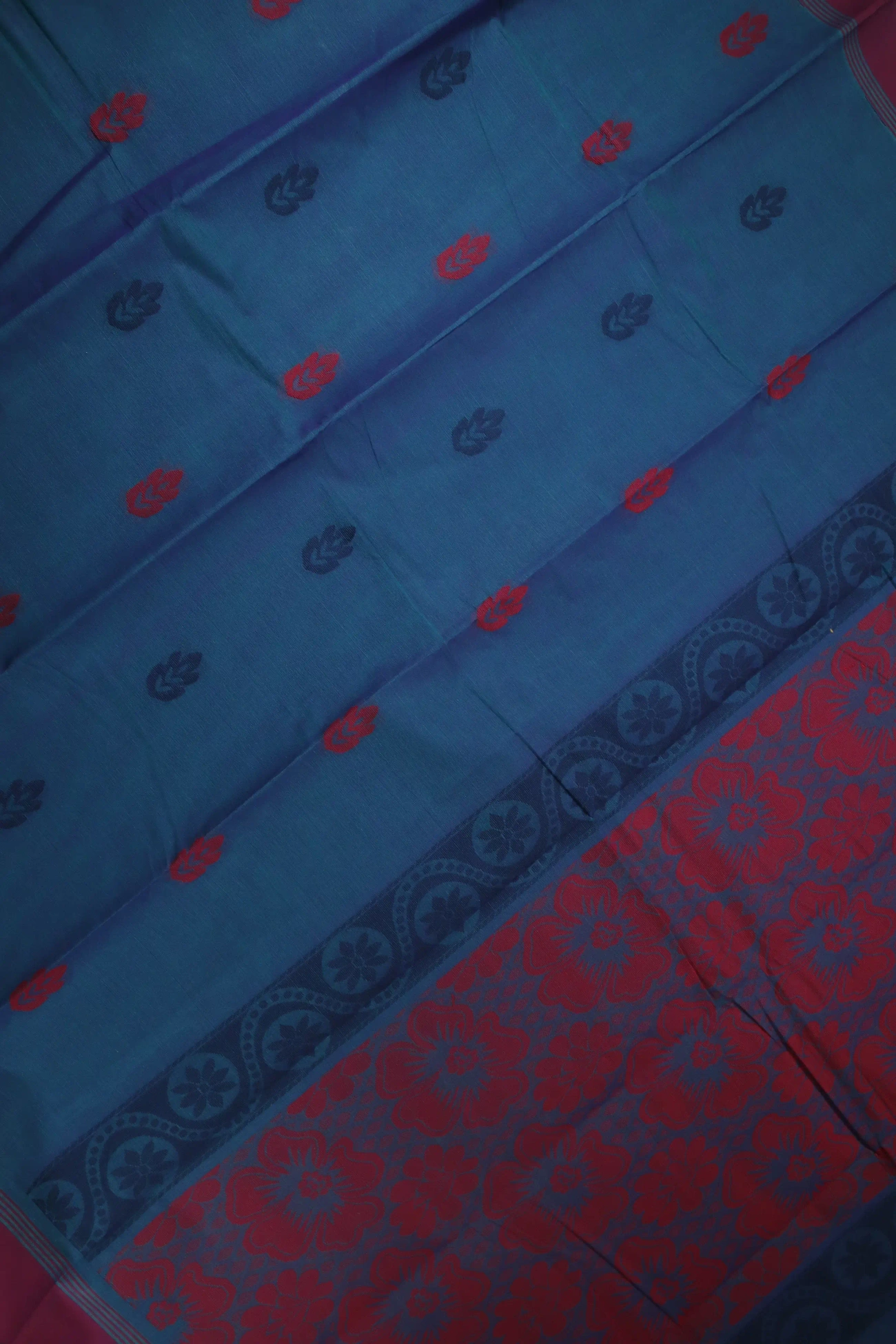 peacock-blue-flower-coimbatore-cotton-saree-cbe000218-c