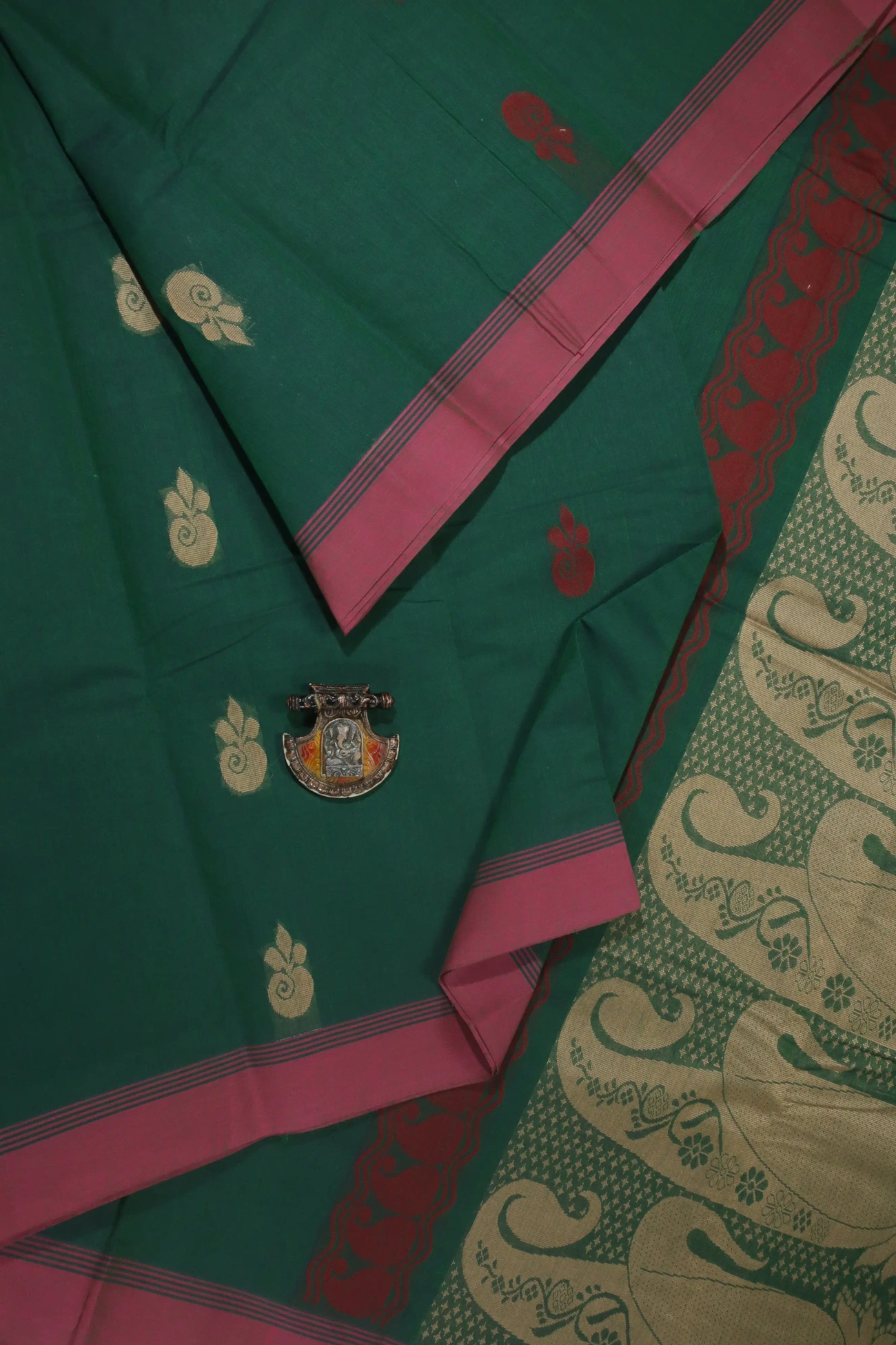 dark-green-flower-coimbatore-cotton-saree-cbe000260-a