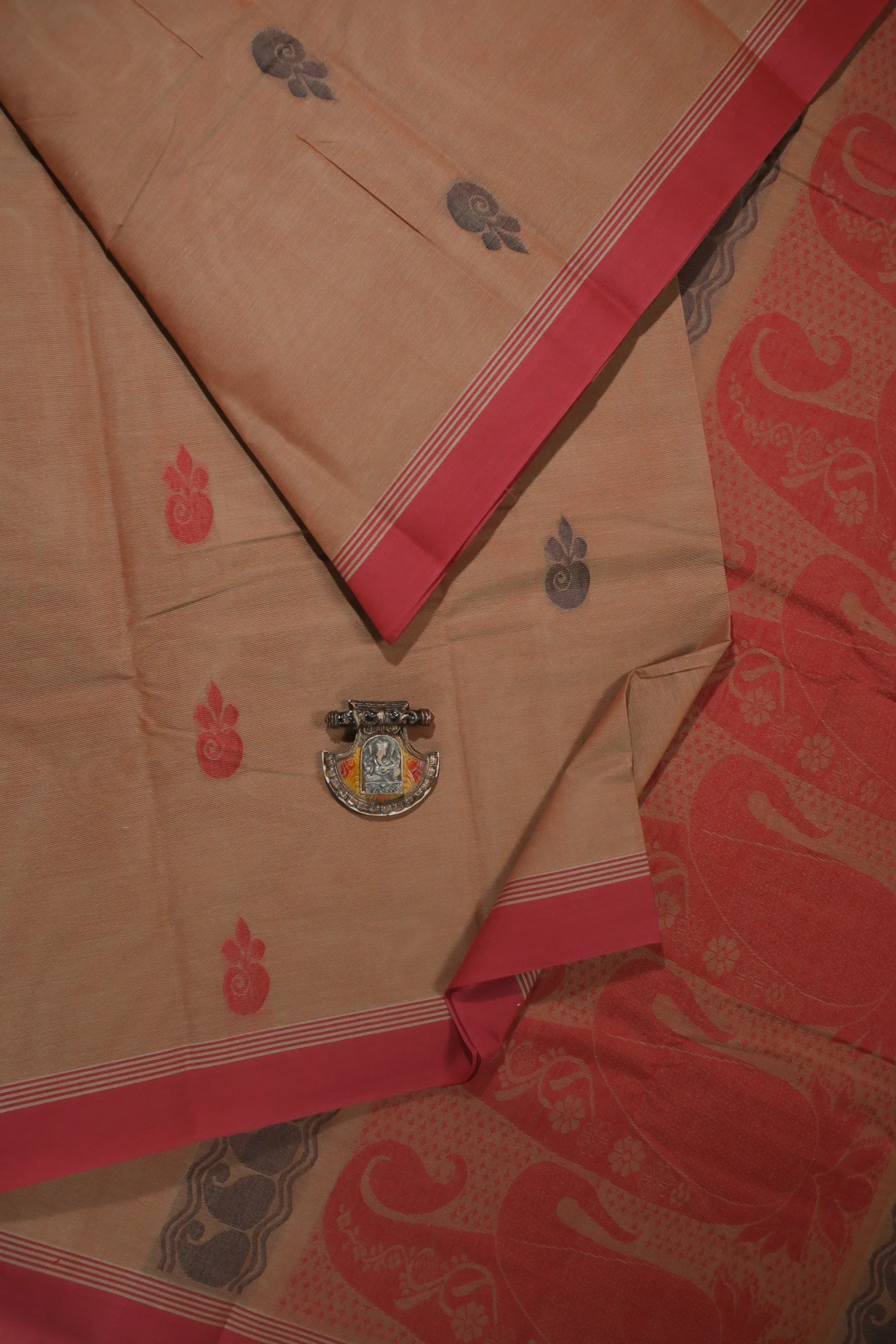 light-pink-flower-coimbatore-cotton-saree-cbe000236-a