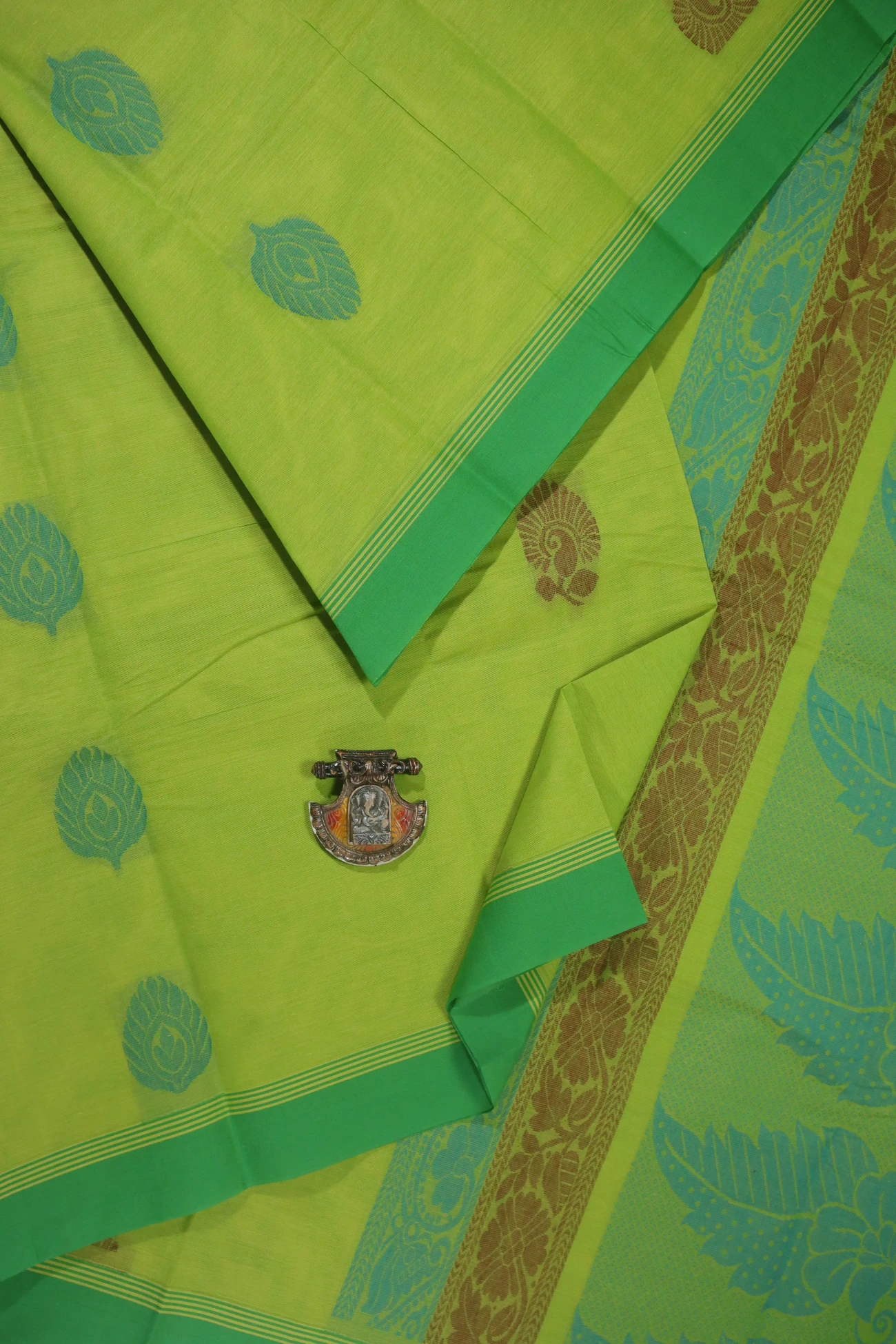 lime-green-flower-coimbatore-cotton-saree-cbe000246-a