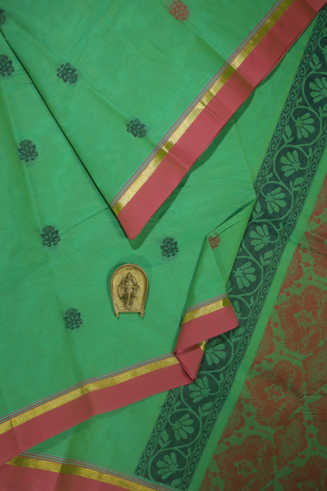 green-flower-coimbatore-cotton-saree-cbe000214-a